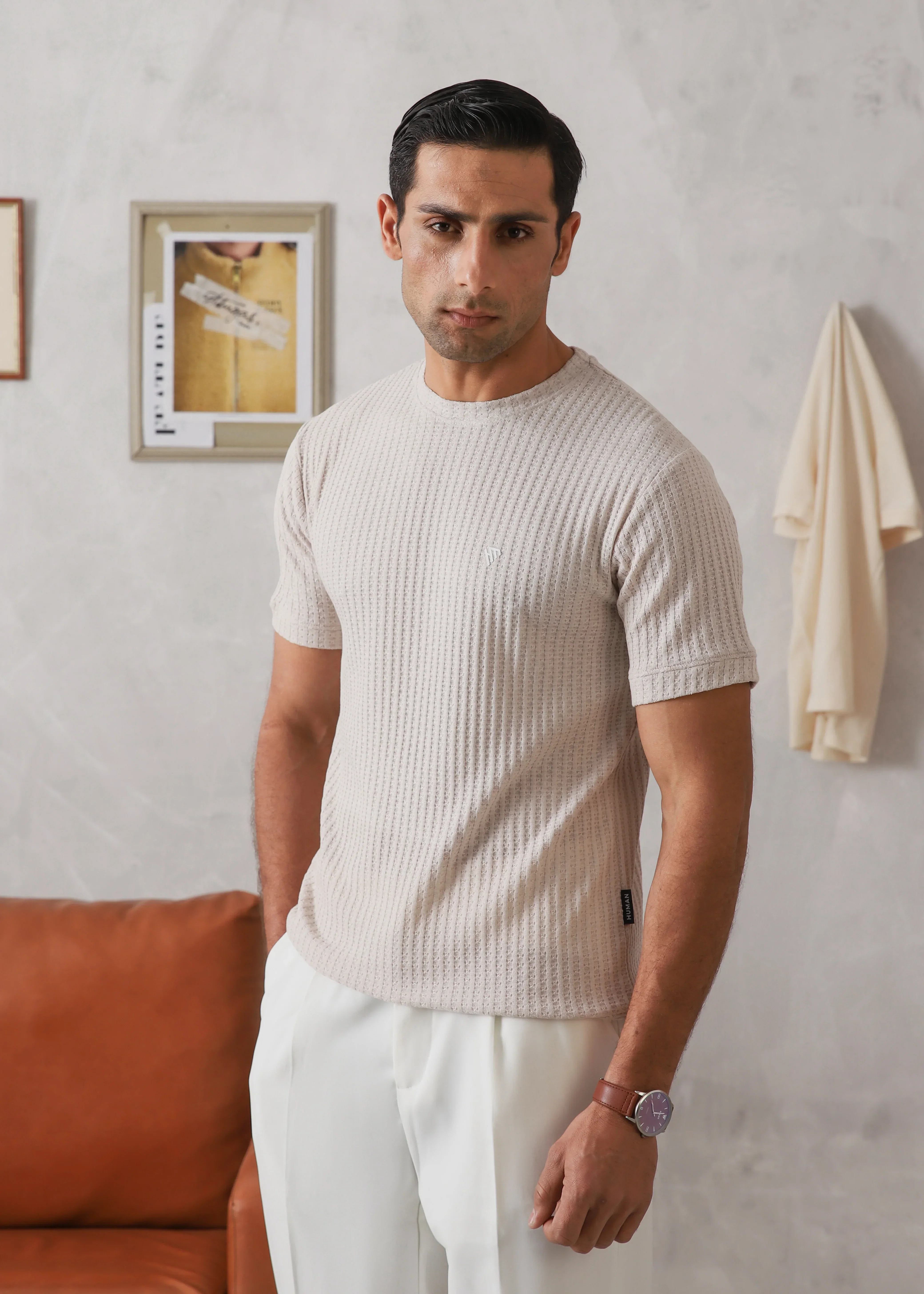 ASH BEIGE TEXTURED KNIT TEE - Image 2