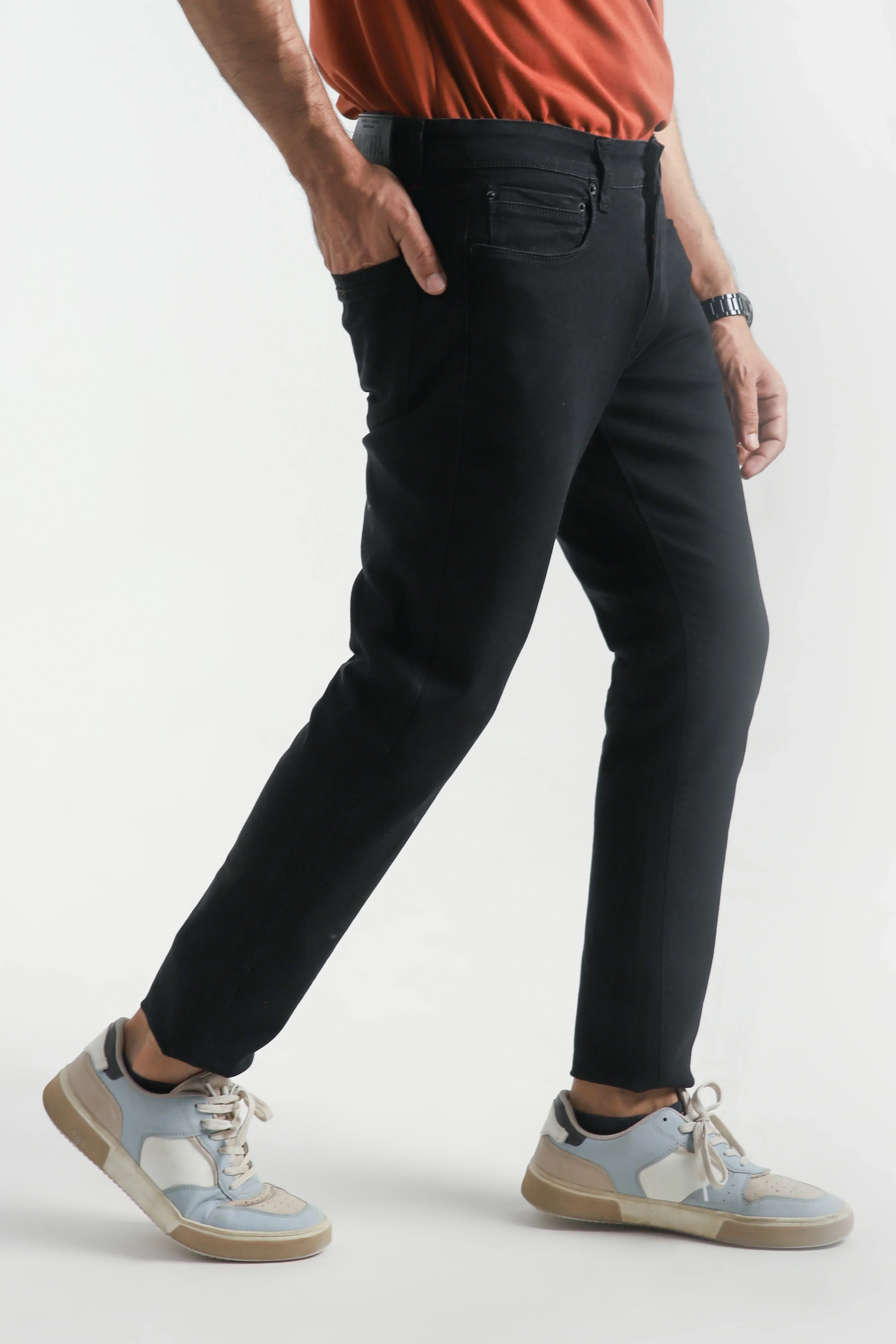 BLACK COMFORT FIT JEANS - Image 3