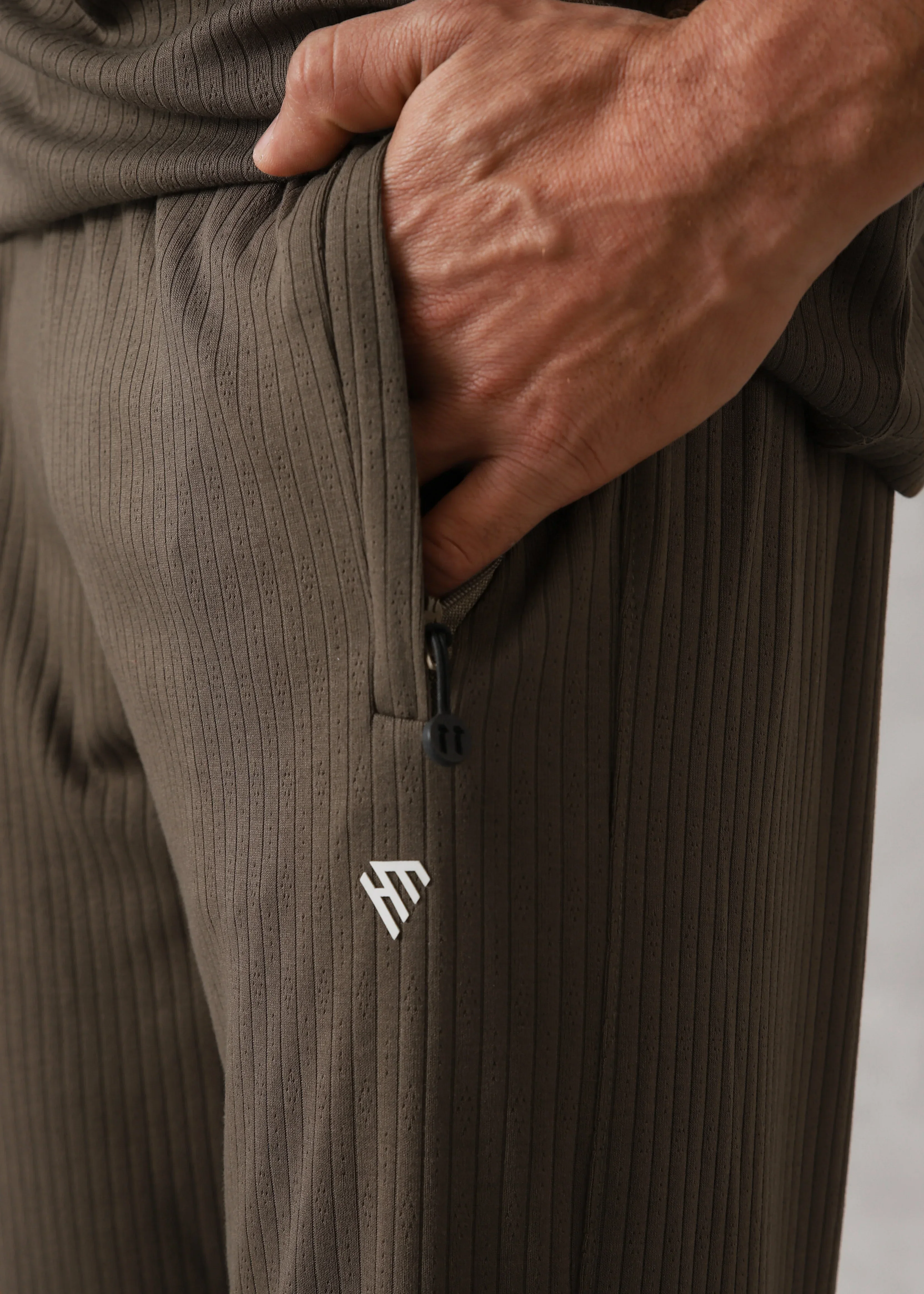 OLIVE BROWN DROP NEEDLE TEXTURED TRACKSUIT - Image 4