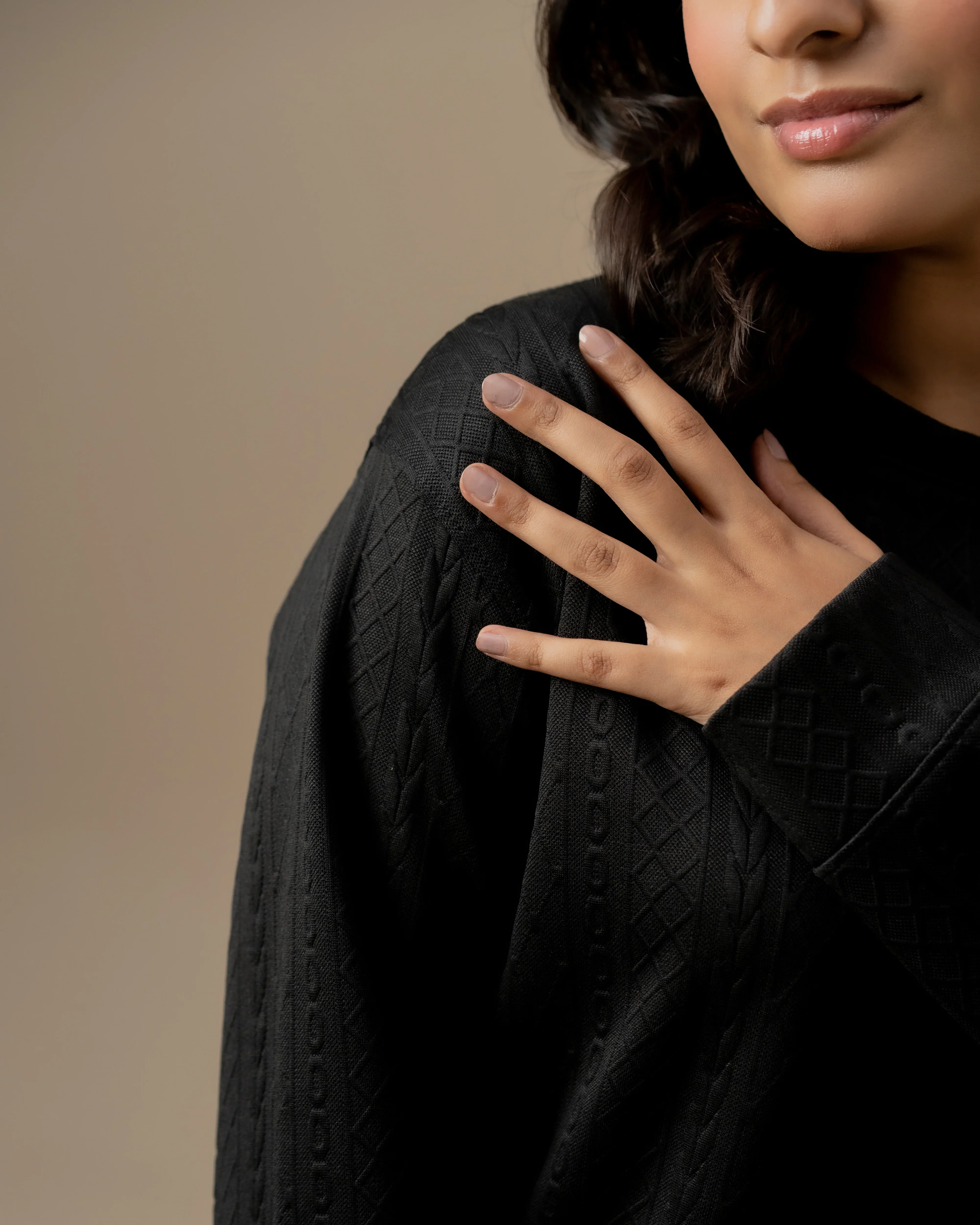 WOMEN BLACK JACQUARD SWEATSHIRT - Image 3