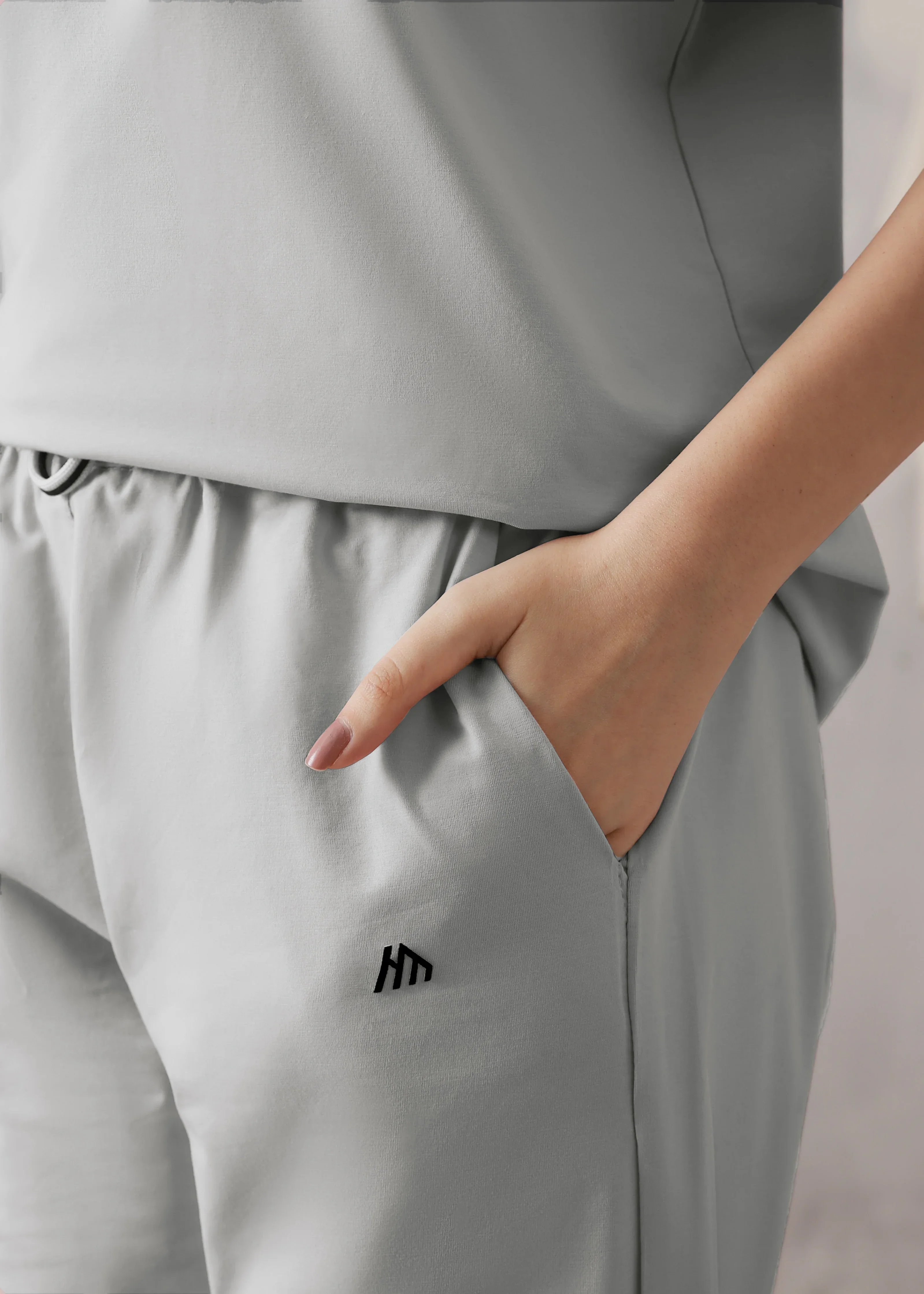 WOMEN DOVE GREY COTTON LYCRA TRACKSUIT - Image 4